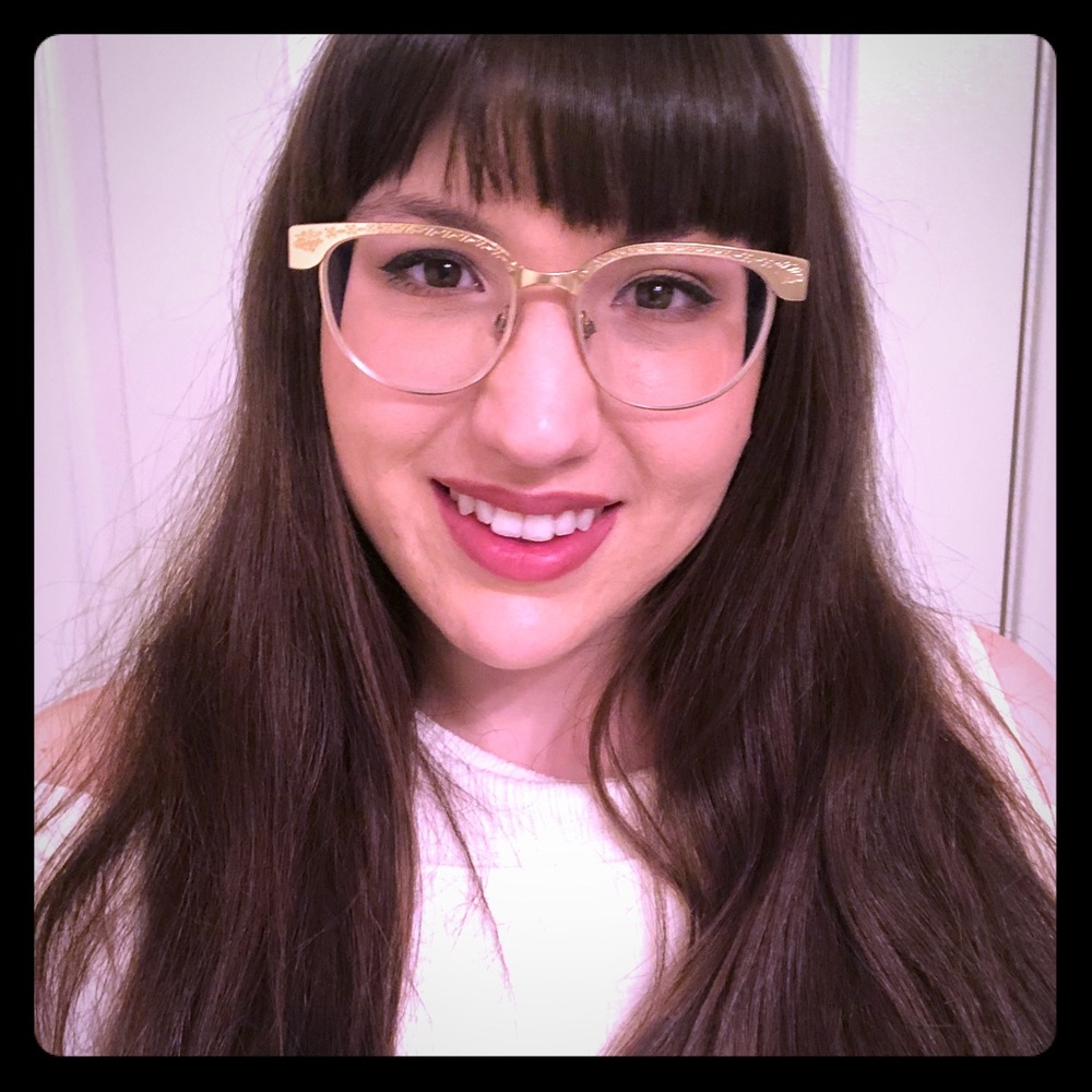 Meet Your Posher, Elora!